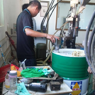 注塑机设备厂液压油使用案例